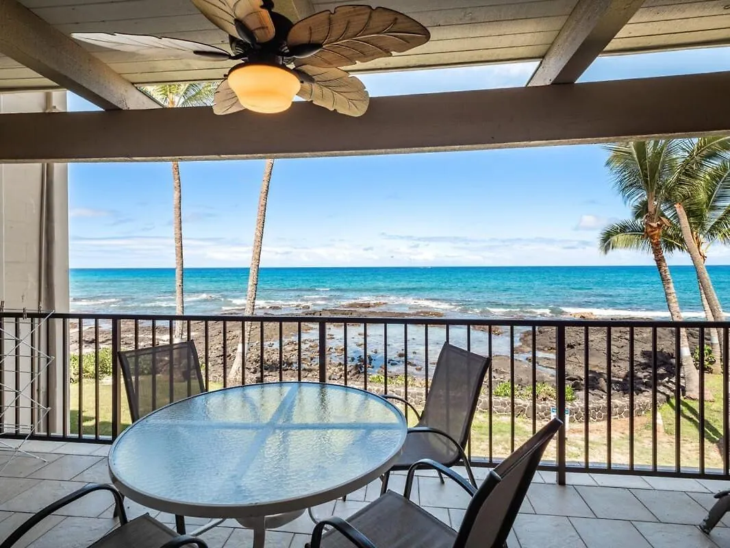 Holiday home Oceanfront 1 Bedroom 2 Bathroom With Large Lanai - Kona Bali Kai 218 Kailua-Kona United States